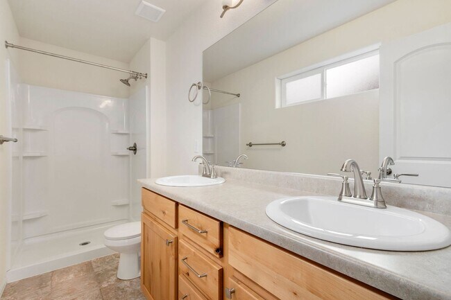 Building Photo - Fantastic Loveland Location with 5 Bedrooms, 3 Bathrooms, 2-Car Garage, and Finished Basement!