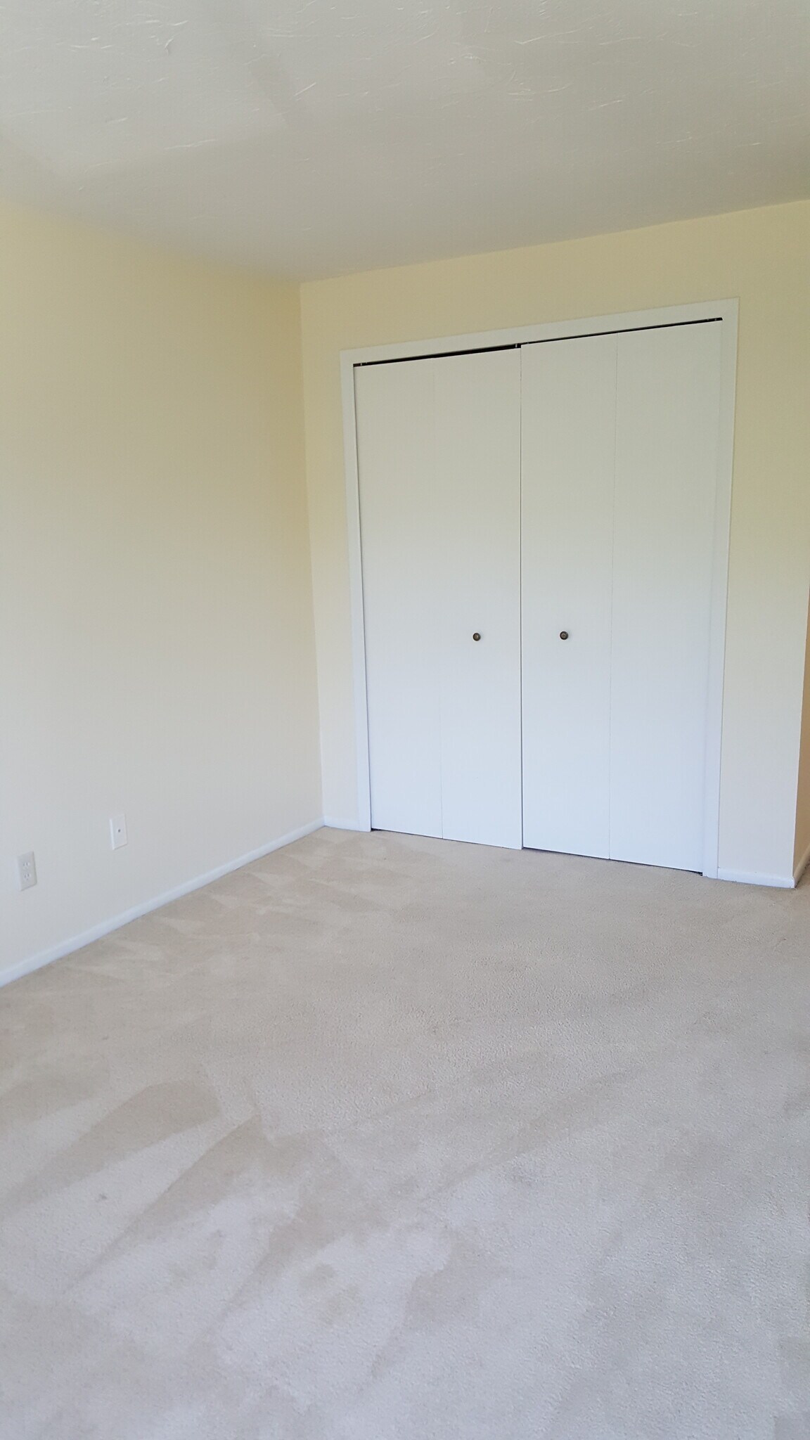 Building Photo - 12900 Lake Ave