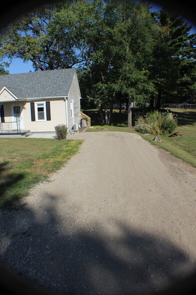 Building Photo - 2218 N Northcrest Dr