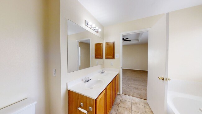 Building Photo - 3bd/2.5ba In Desired Westcreek! $1795/mo!