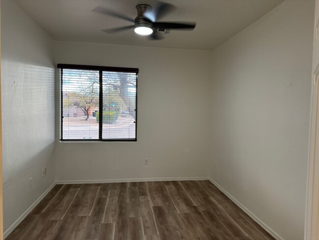 Building Photo - Nice SouthWest Tucson 3Bdm 2Ba, Close Casi...