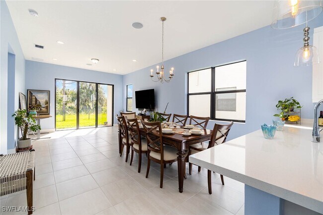 Building Photo - 5610 Agostino Way