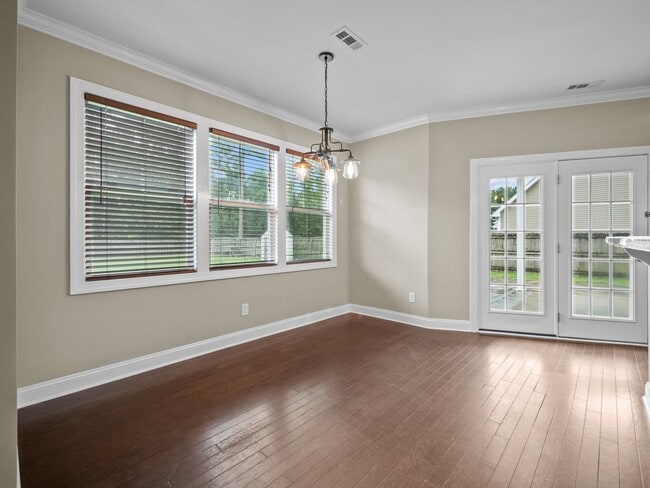 Building Photo - Welcome to Tall Pines Of New River!