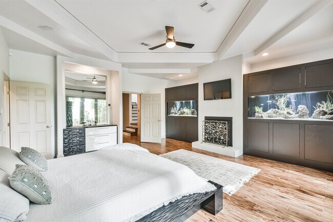 Building Photo - 4736 Post Oak Timber Dr