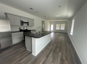 Building Photo - 6059 Diamond Vis Ct