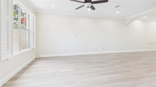 Building Photo - 505 S Tampania Ave