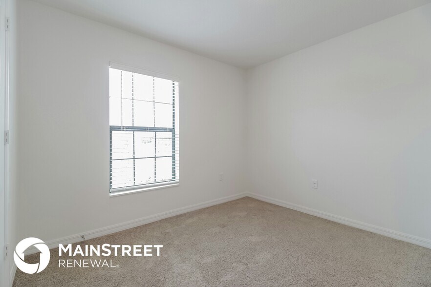 Building Photo - 35637 Rose Moss Ave