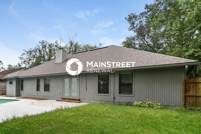 Building Photo - 3 Bedroom Pet-Friendly Home in FLEMING ISLAND, FL with Main Street Renewal