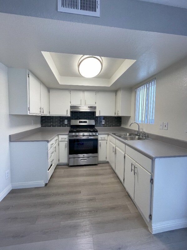 Primary Photo - 17706 Scherzinger Ln