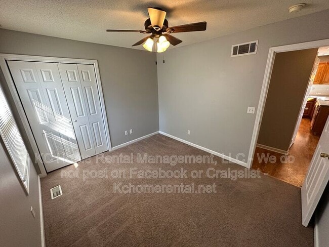 Building Photo - 817 NE Independence Ct