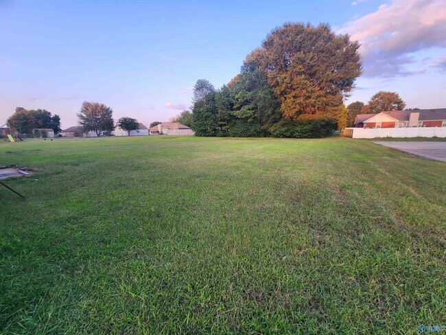 Building Photo - 109 Brenna Ln