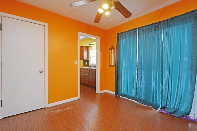 Building Photo - Charming Home for Rent in Brooklyn Center