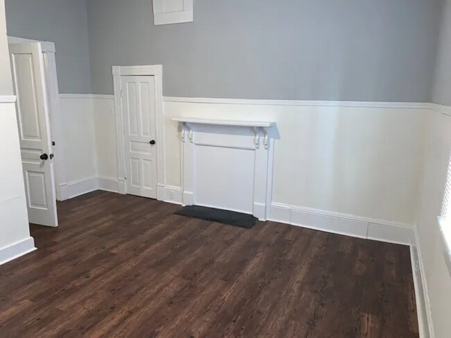Building Photo - Spacious 4BR Home Near Downtown Spartanburg