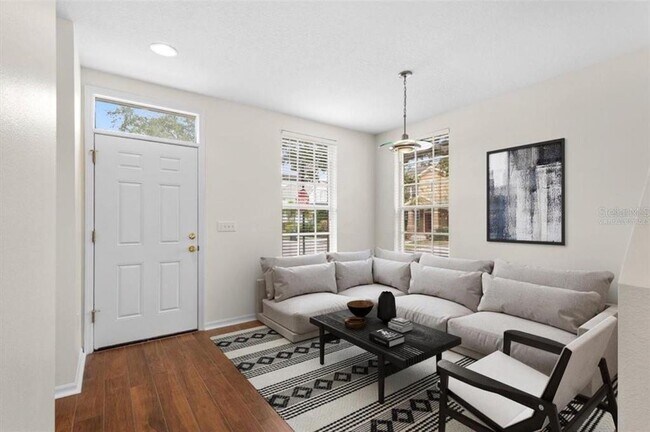 Building Photo - 9526 W Park Village Dr