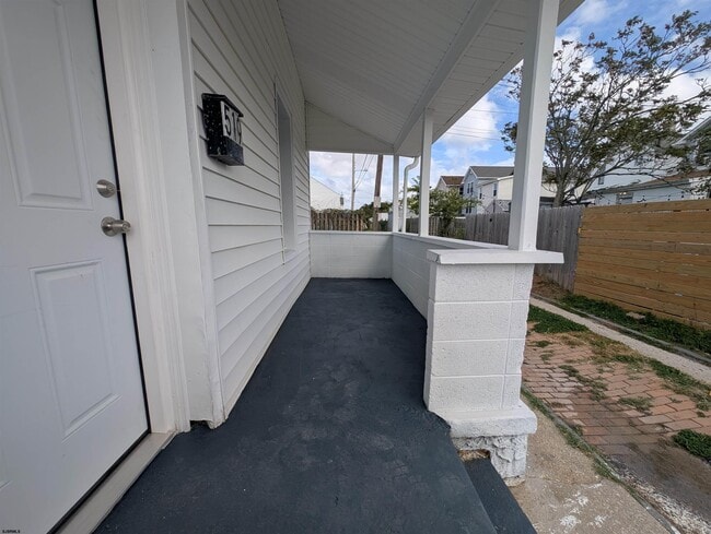 Building Photo - 519 Graff Ln