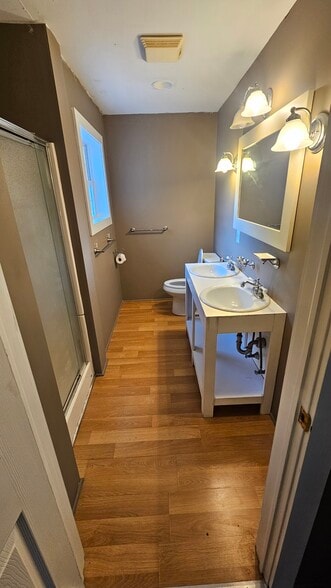 Building Photo - 35 Jackson St