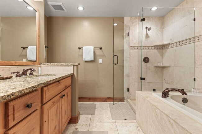 Building Photo - 2905 Mountaineer Cir