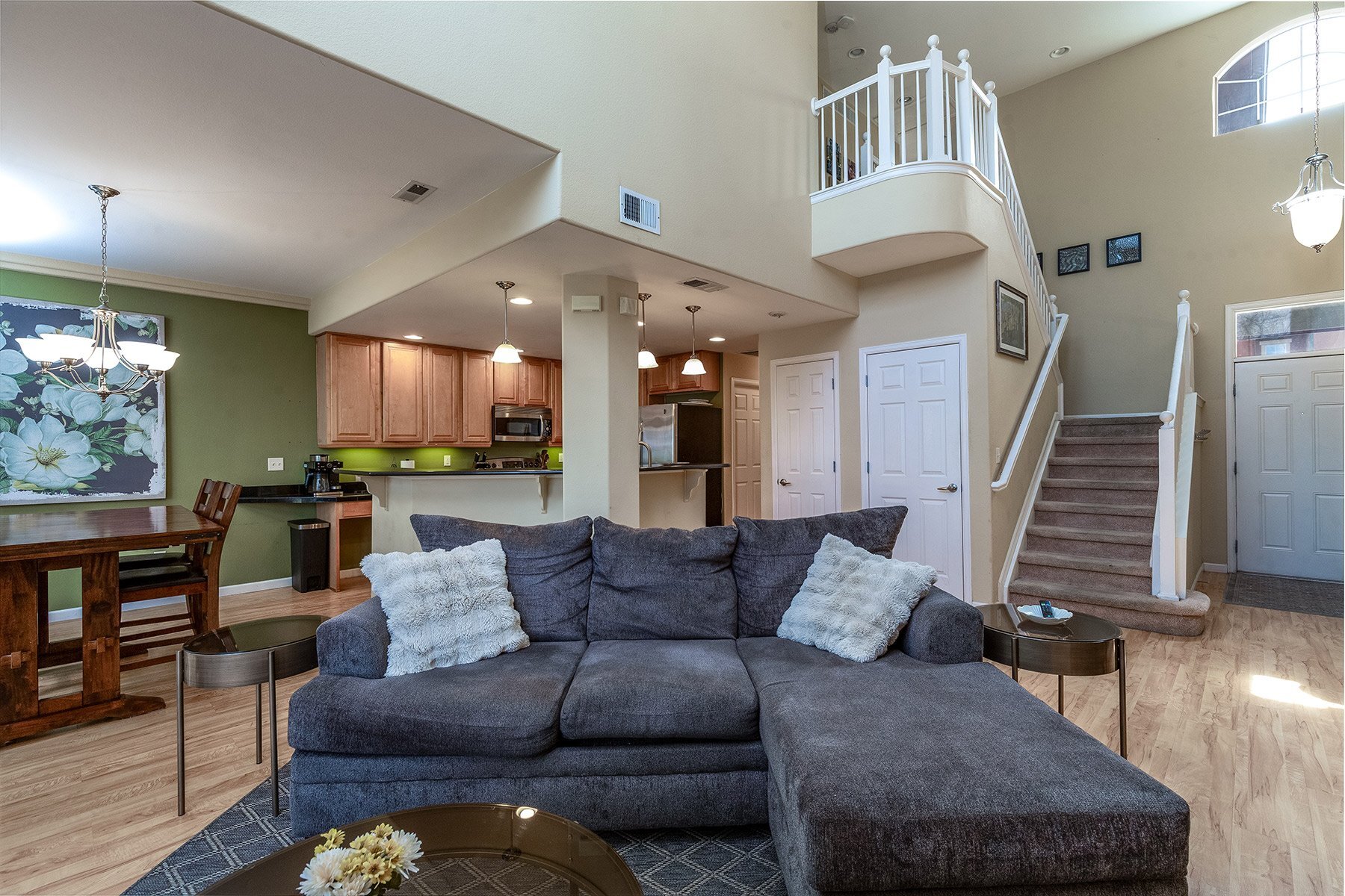 Building Photo - 15201 E Batavia Pl