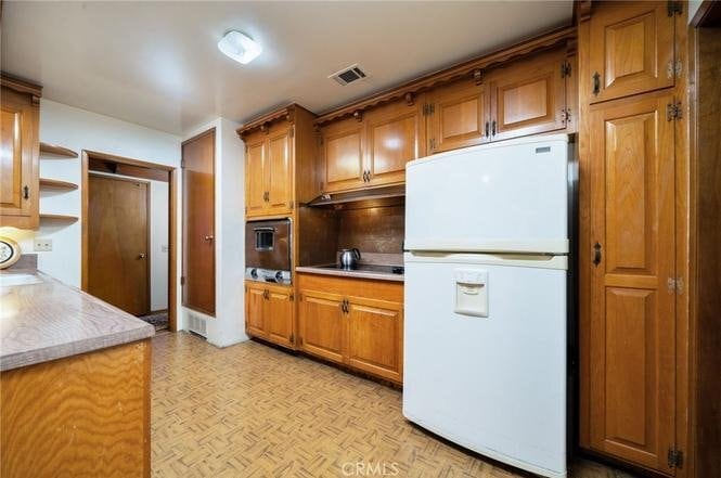 Building Photo - 549 California Dr