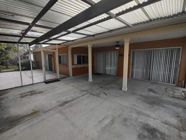 Building Photo - 8811 Seeley Ln