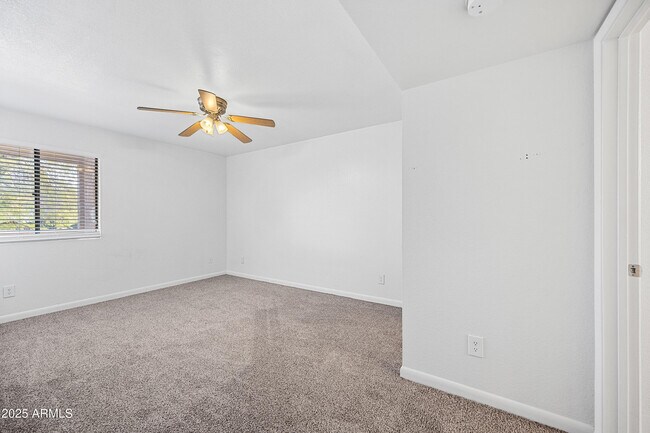 Building Photo - 5995 N 78th St