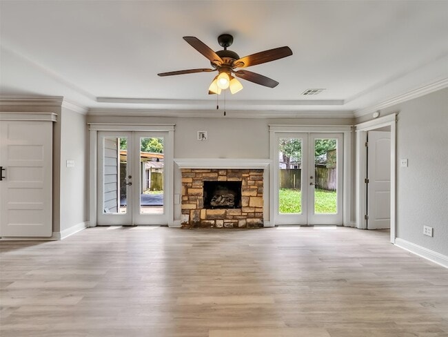 Building Photo - 612 Orangewood Dr