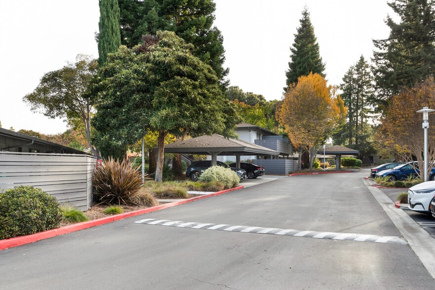 Building Photo - 111 N Rengstorff Ave