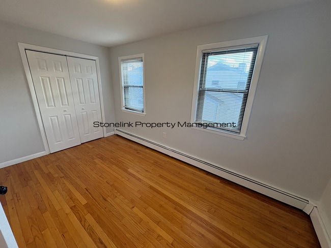 Building Photo - 28-30 Globe Street