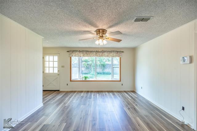 Building Photo - 3317 Santa Monica Dr