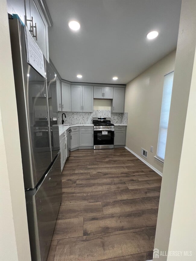 Building Photo - 436 Northam Dr