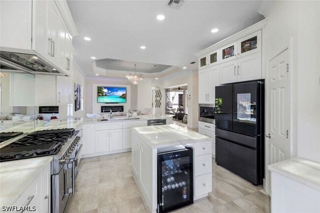 Building Photo - 22660 Fairlawn Ct