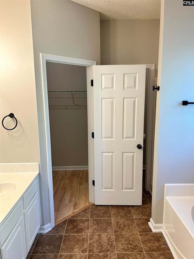 Building Photo - 480 Indigo Ridge Dr