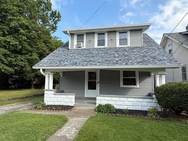 Primary Photo - 123 E High St