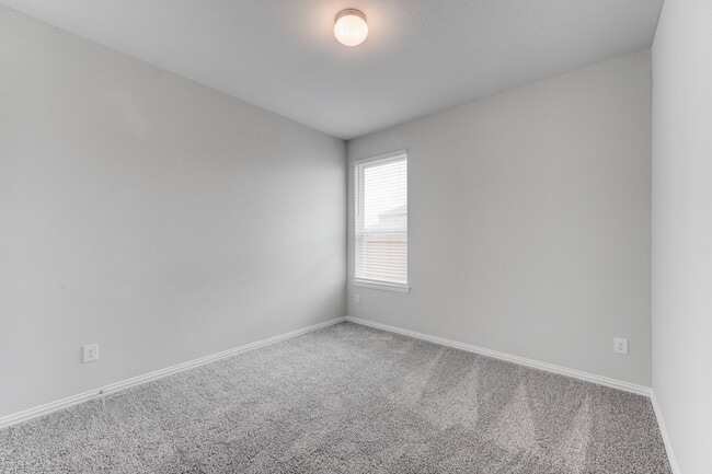 Building Photo - 10505 Stone Peak Dr
