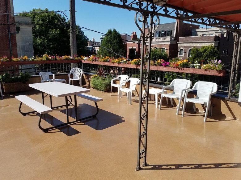 Building Photo - 1123 W Webster Ave