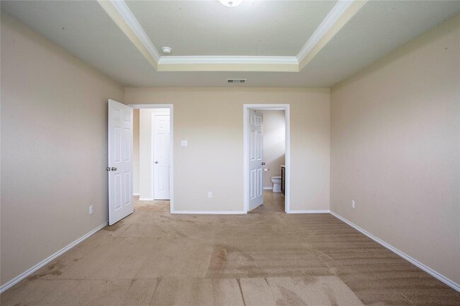 Building Photo - 5716 Hopkins Dr