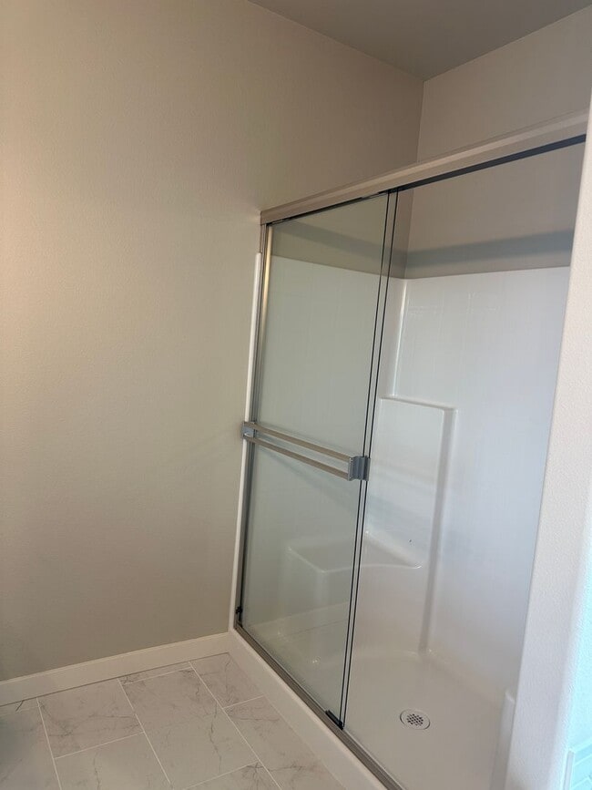 Building Photo - Alderbrook Homes, New Construction, XL Home for Rent!