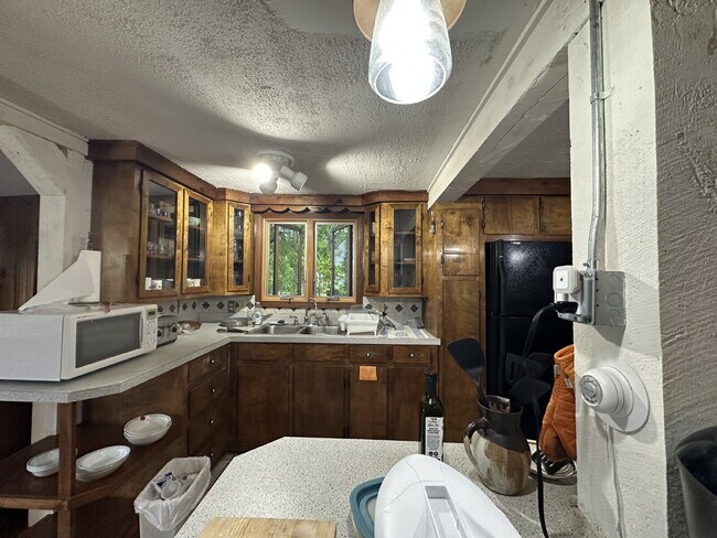 Building Photo - Peaceful Waterfront Living: 2-Story Home on River Road with Ample Outdoor Storage & Water Extras!