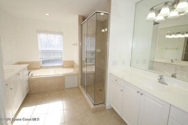 Building Photo - 890 Vignoles Ave NE