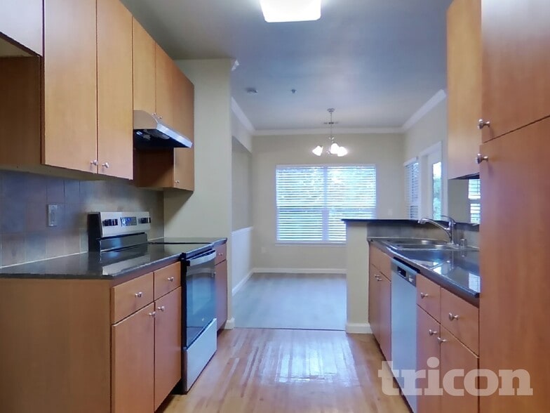 Building Photo - 8434 Walerga Rd