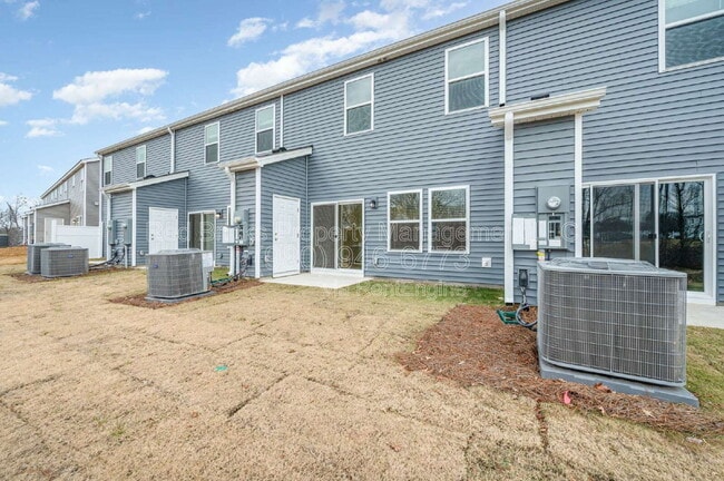 Building Photo - 8033 Hidden Spgs Trl