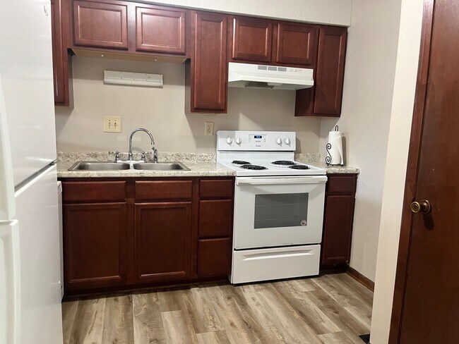 Building Photo - 2 Bedroom Maryville Perfect Location