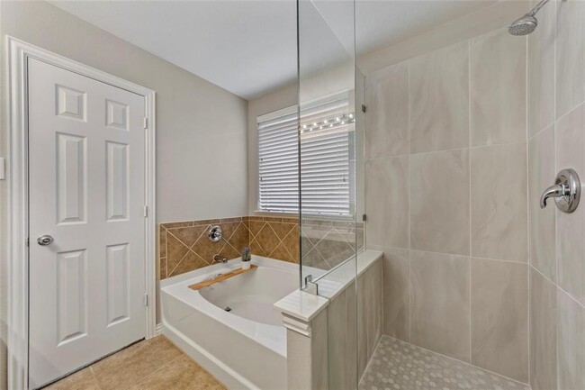 Building Photo - 922 Fulbourne Dr