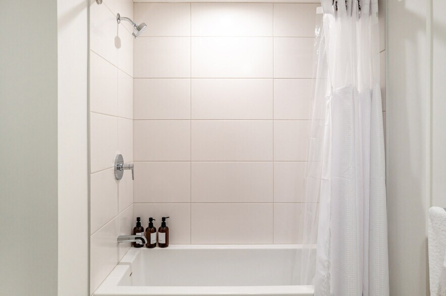 Building Photo - 1 Brady St