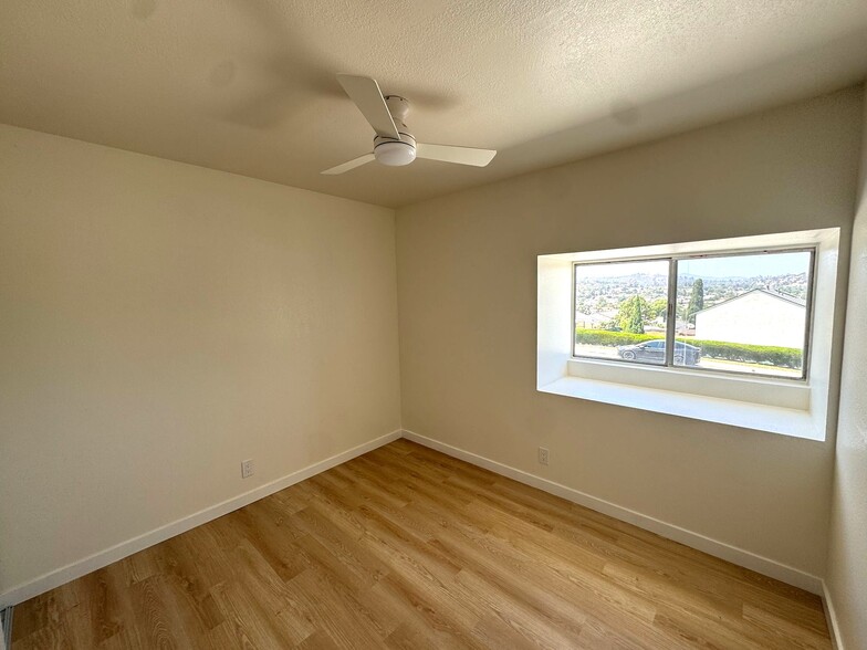 Building Photo - 1921 Terracina Cir