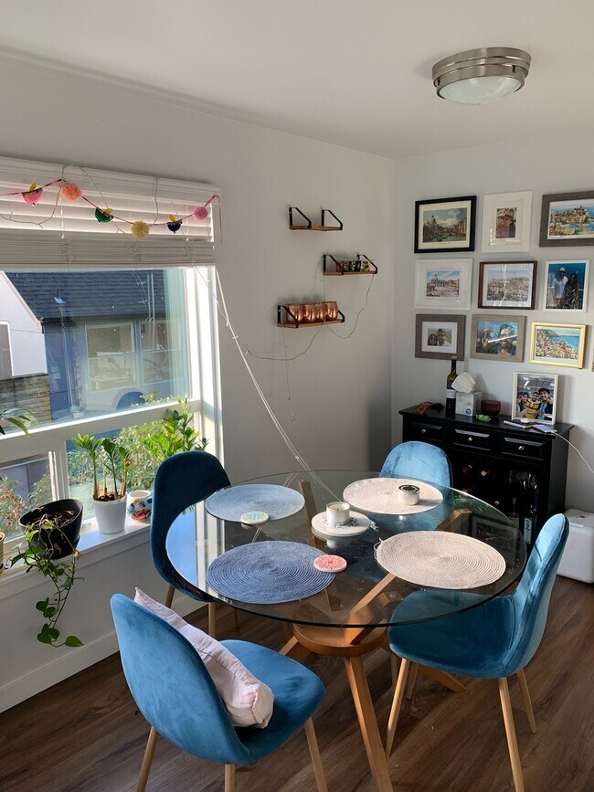 Dining Area - 620 Galer St
