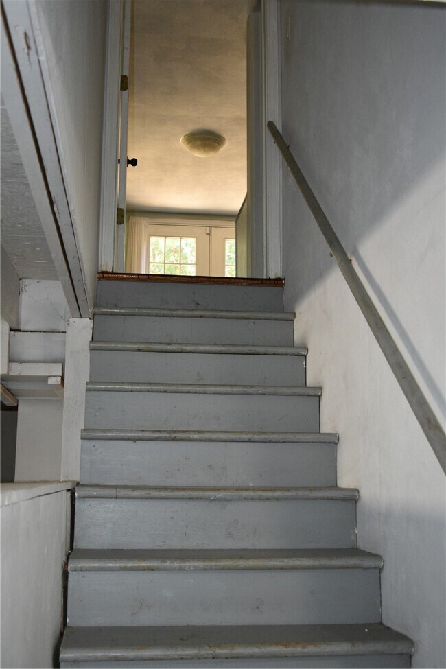 Building Photo - 16407 Westglen Farms Dr