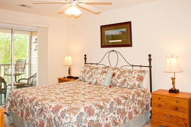 Building Photo - 1123 Blue Stem Dr