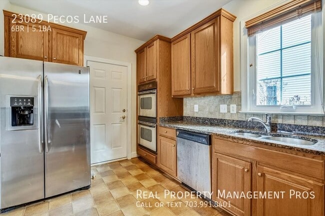 Building Photo - 23089 Pecos Ln