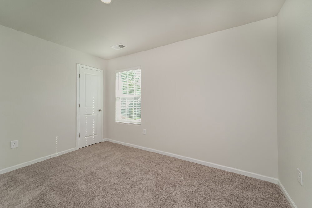 Building Photo - 6405 Lowe Ln